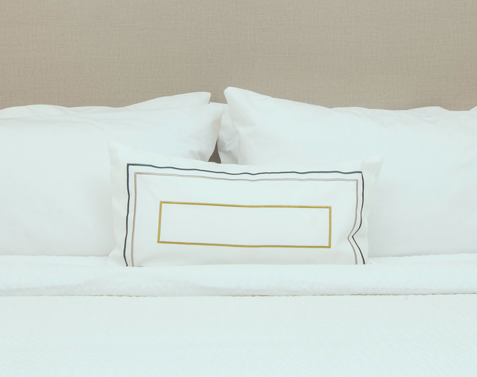 hotel sheets and pillows