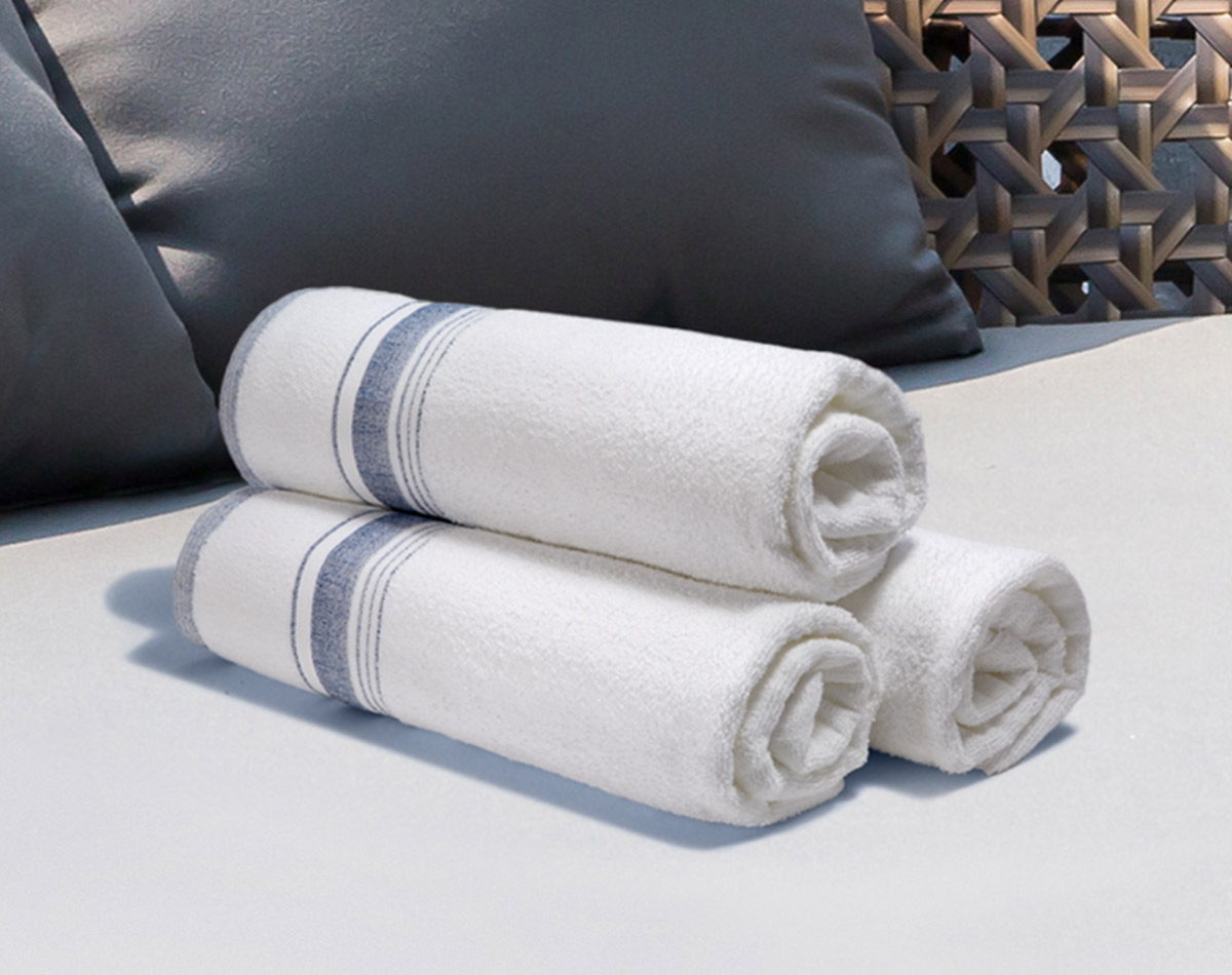 The Ritz-Carlton Hotel Shop - Bath Towel Set - Luxury Hotel
